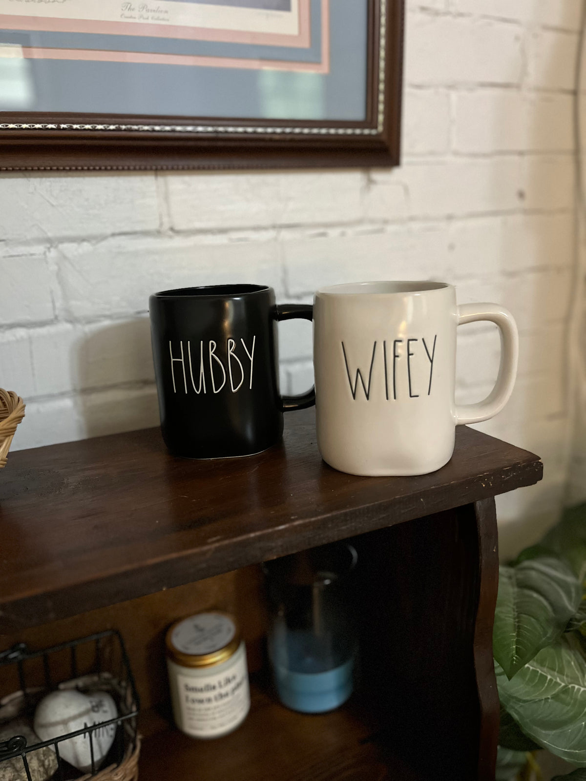 Rae Dunn “Hubby” & “Wifey” Mug Set (Sold as Set of 2)
